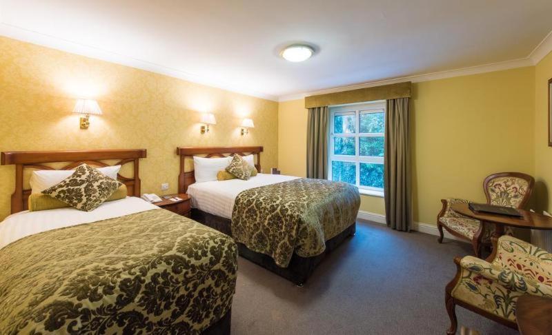 Killarney Dromhall Hotel Room photo